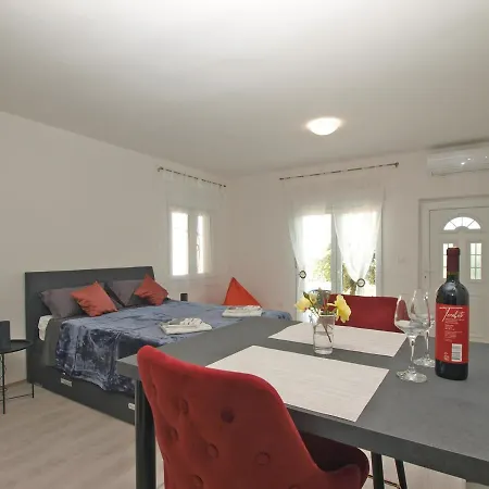 Florinda 2091 Appartement *