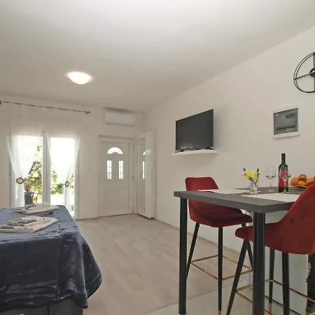Apartamento Florinda 2091 Pula