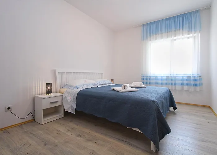 Florinda 2091 Apartman