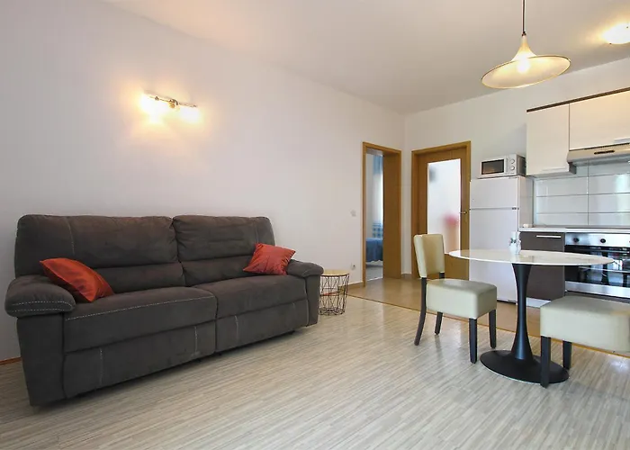 Florinda 2091 Apartman *