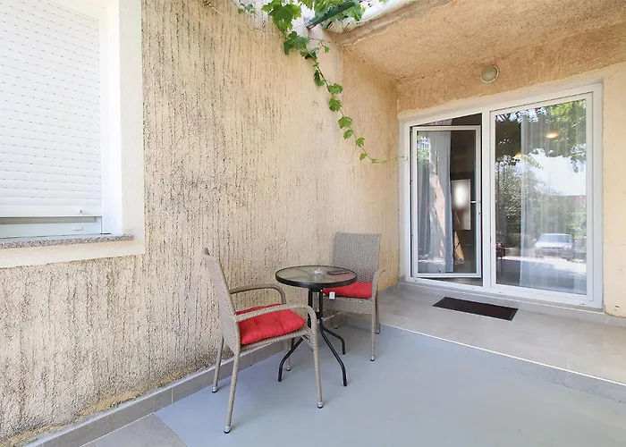 Florinda 2091 Apartman