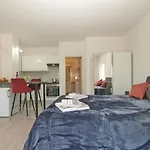 Apartment Florinda 2091 Pula