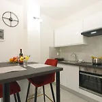 Apartment Florinda 2091 *