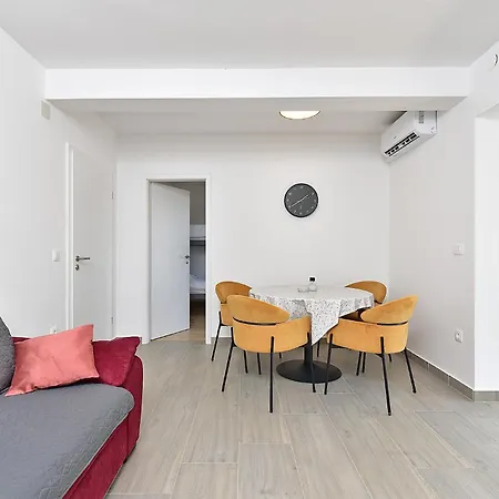 Apartmán Florinda 2091 *