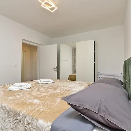 Apartmán Florinda 2091 *